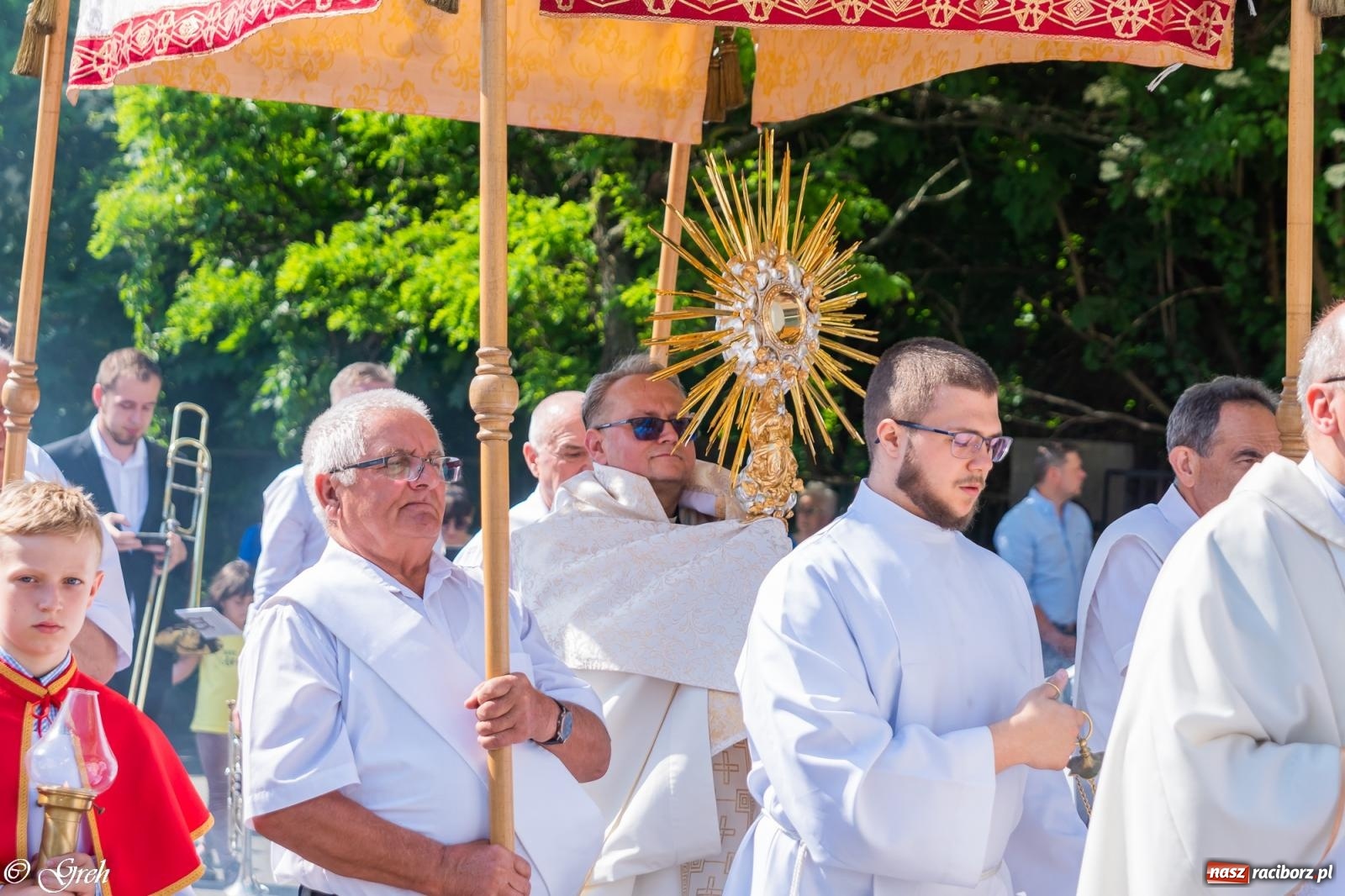 Zdjęcie w galerii na portalu naszraciborz.pl: Boże Ciało w parafii WNMP w Raciborzu [FOTO i WIDEO] wiadomości z regionu