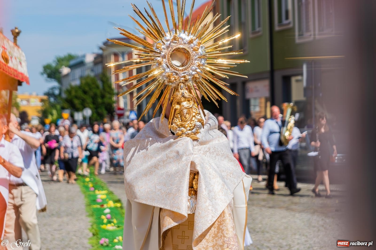 Zdjęcie w galerii na portalu naszraciborz.pl: Boże Ciało w parafii WNMP w Raciborzu [FOTO i WIDEO] wiadomości z regionu