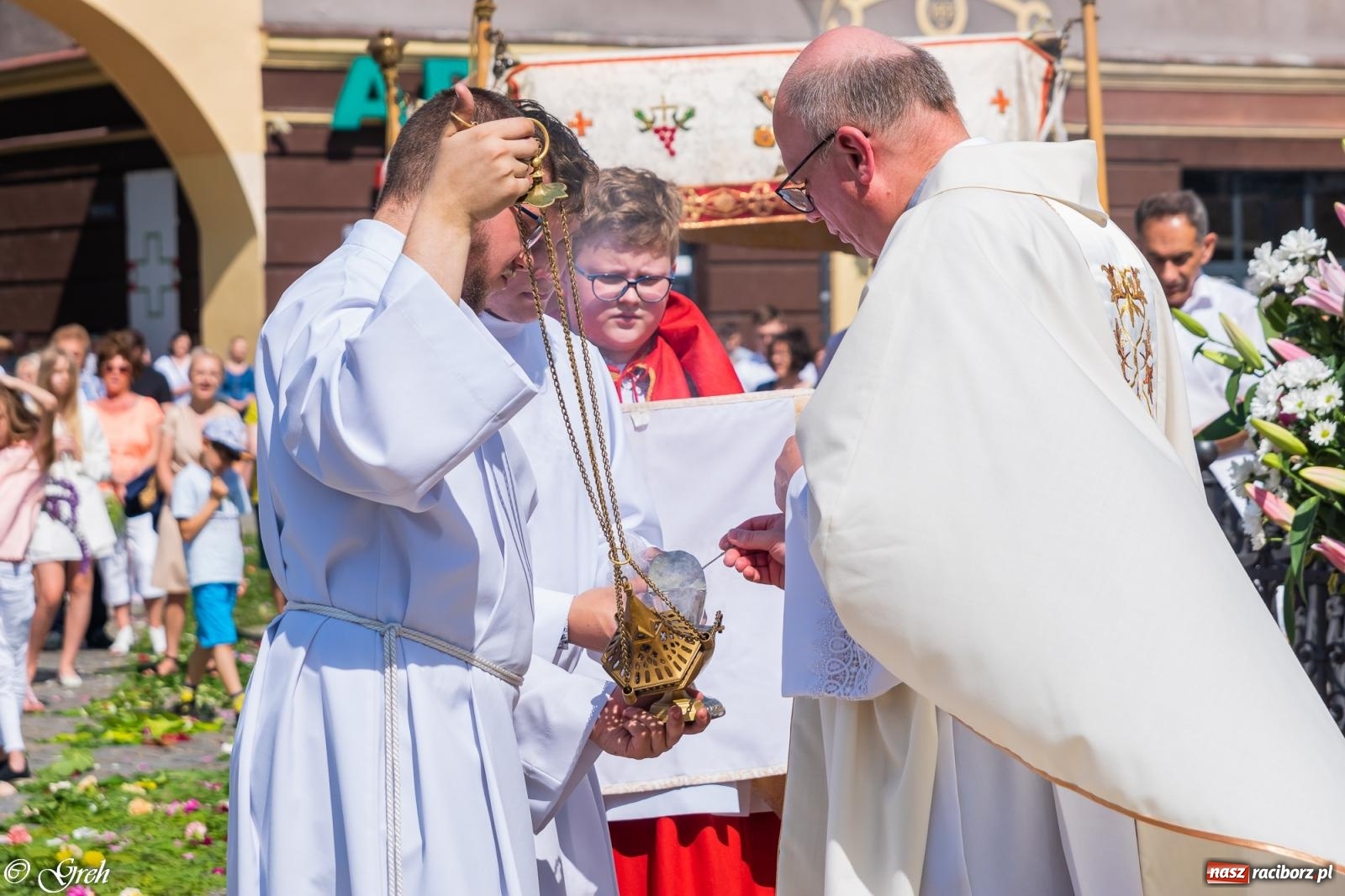 Zdjęcie w galerii na portalu naszraciborz.pl: Boże Ciało w parafii WNMP w Raciborzu [FOTO i WIDEO] wiadomości z regionu