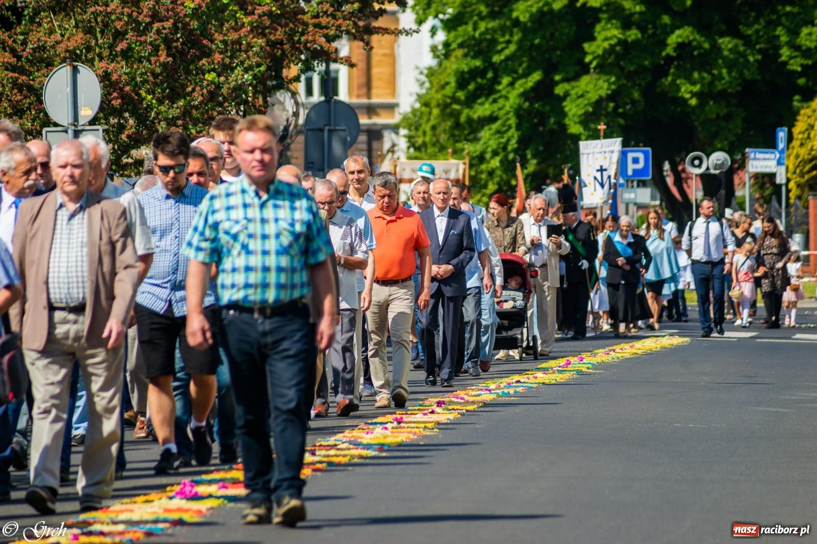 Zdjęcie w galerii na portalu naszraciborz.pl: Boże Ciało w parafii WNMP w Raciborzu [FOTO i WIDEO] wiadomości z regionu