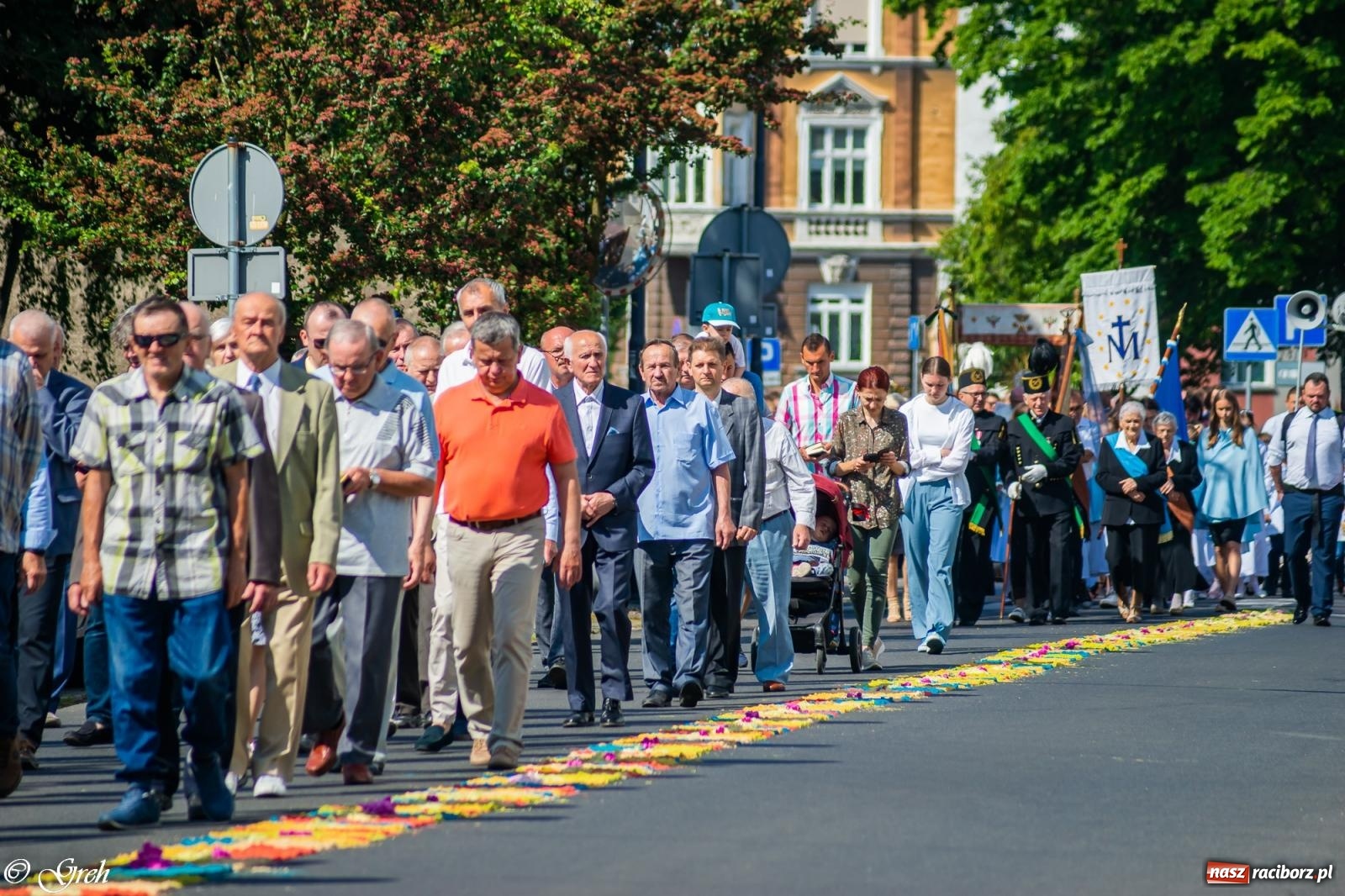 Zdjęcie w galerii na portalu naszraciborz.pl: Boże Ciało w parafii WNMP w Raciborzu [FOTO i WIDEO] wiadomości z regionu