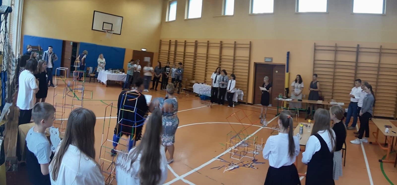 Zdjęcie w galerii na portalu naszraciborz.pl: Mądra Głowa Podstawowa - konkurs w SP 13 wiadomości z regionu