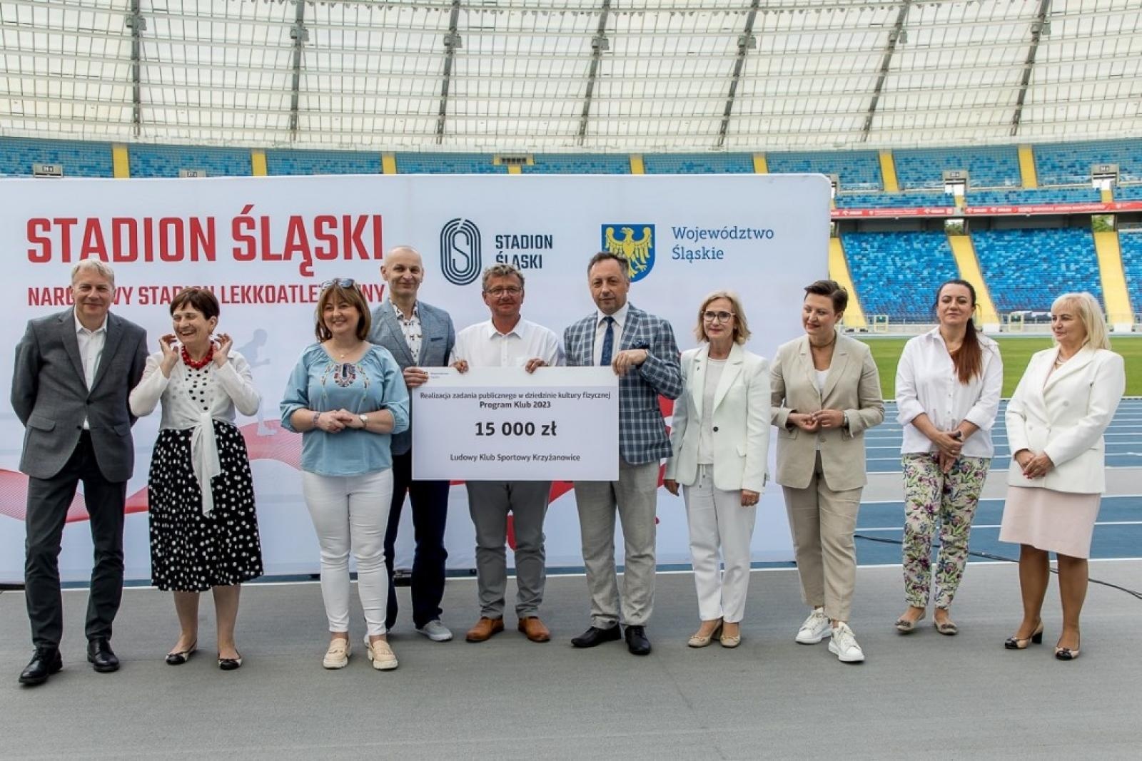Zdjęcie w galerii na portalu naszraciborz.pl: Kluby sportowe z naszego powiatu otrzymały wsparcie w budżetu województwa wiadomości z regionu