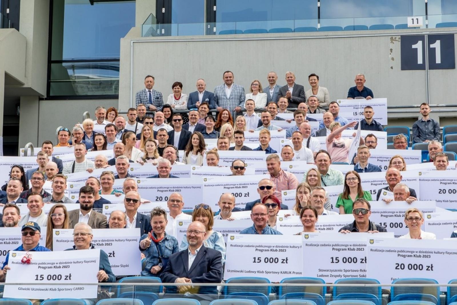 Zdjęcie w galerii na portalu naszraciborz.pl: Kluby sportowe z naszego powiatu otrzymały wsparcie w budżetu województwa wiadomości z regionu