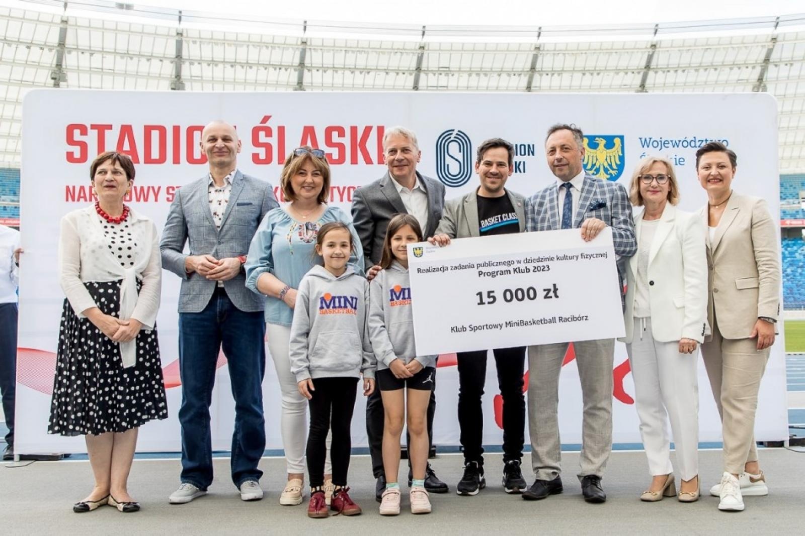 Zdjęcie w galerii na portalu naszraciborz.pl: Kluby sportowe z naszego powiatu otrzymały wsparcie w budżetu województwa wiadomości z regionu