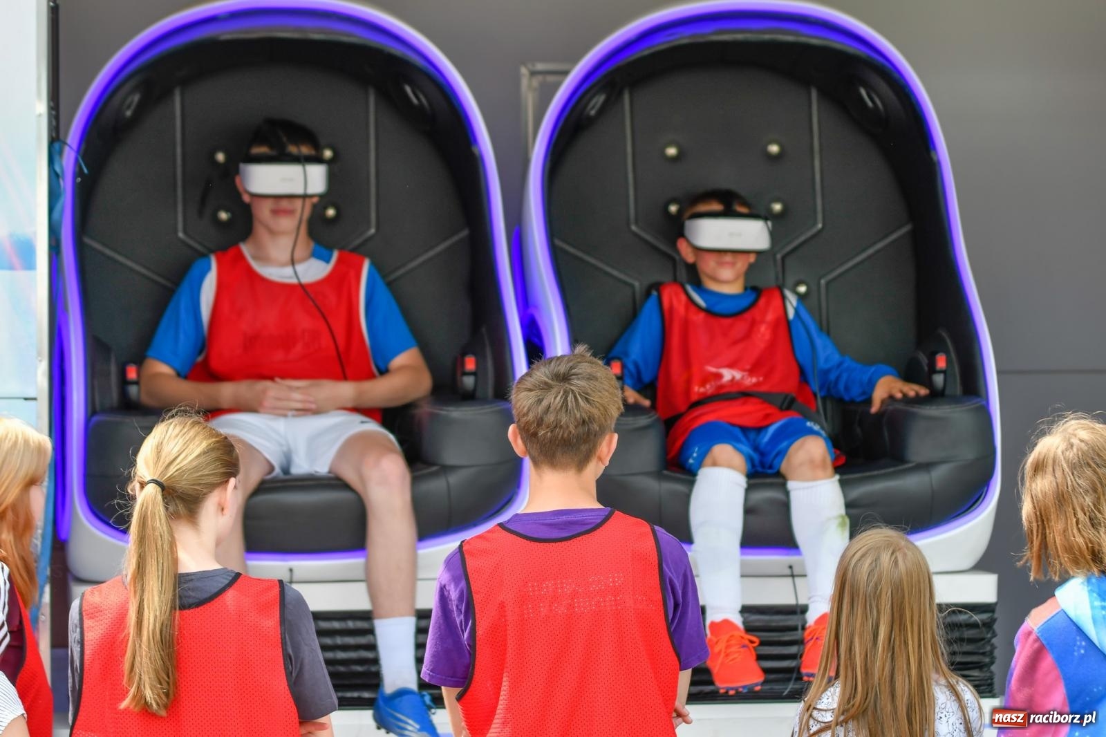 Zdjęcie w galerii na portalu naszraciborz.pl: Integracyjny początek turnieju im. Huberta Kostki w Markowicach [FOTO i WIDEO] wiadomości z regionu