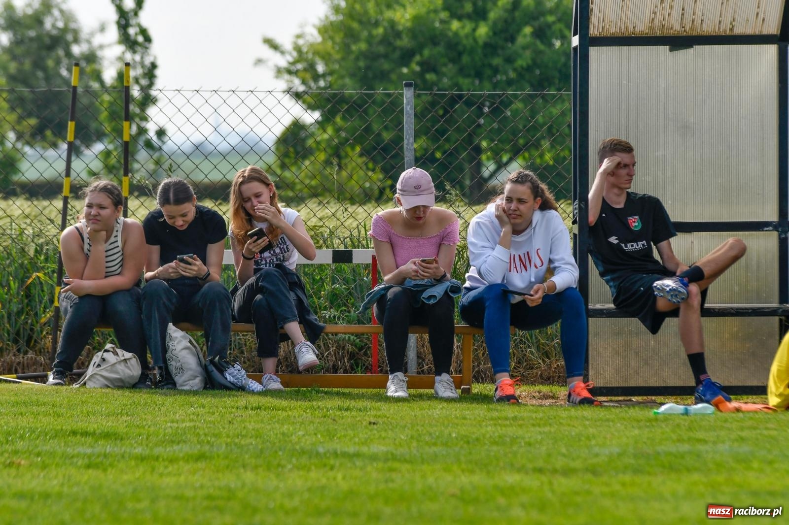 Zdjęcie w galerii na portalu naszraciborz.pl: Piłkarska rywalizacja dzikich drużyn w Borucinie [FOTO i WIDEO] wiadomości z regionu