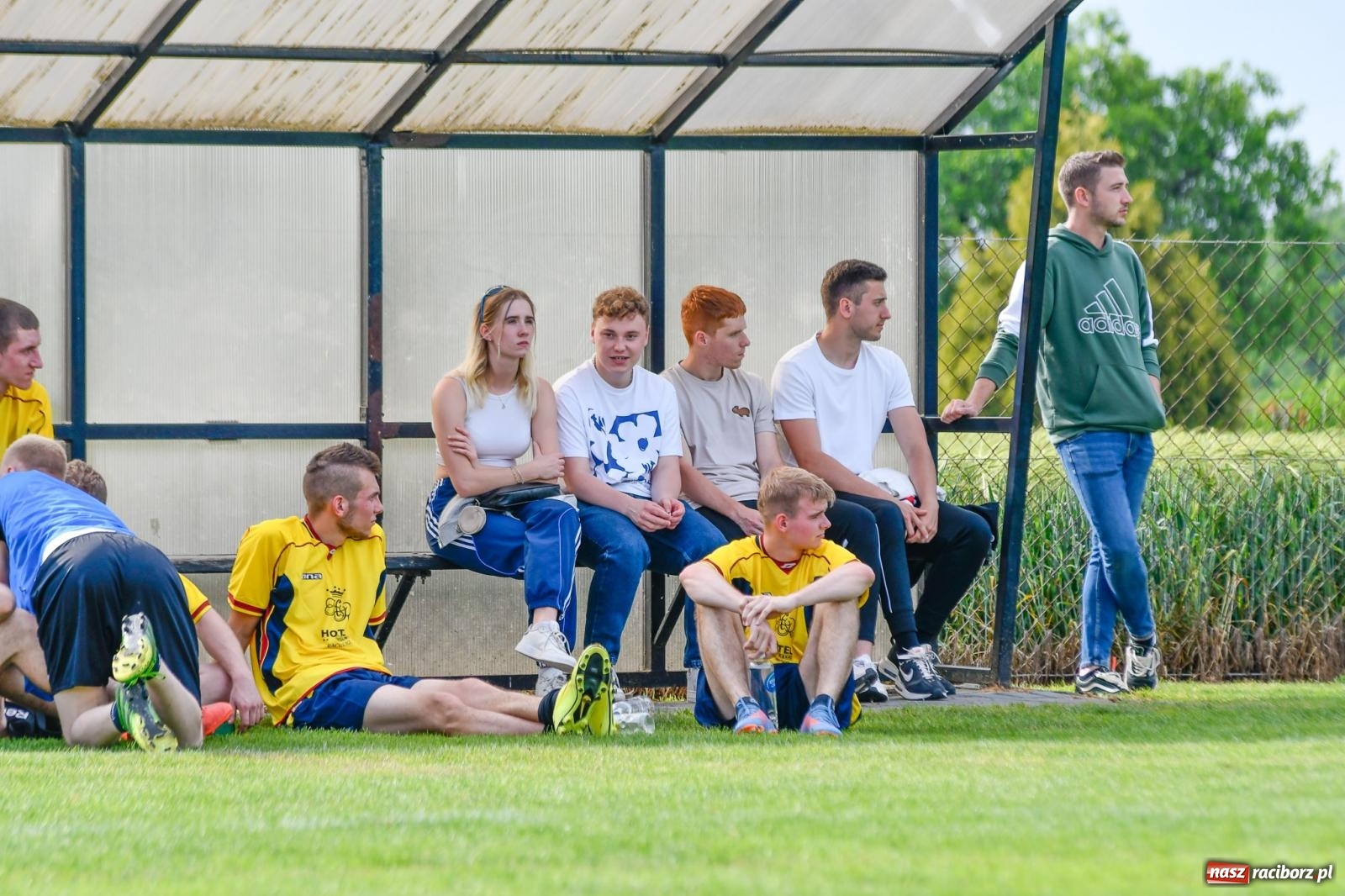 Zdjęcie w galerii na portalu naszraciborz.pl: Piłkarska rywalizacja dzikich drużyn w Borucinie [FOTO i WIDEO] wiadomości z regionu