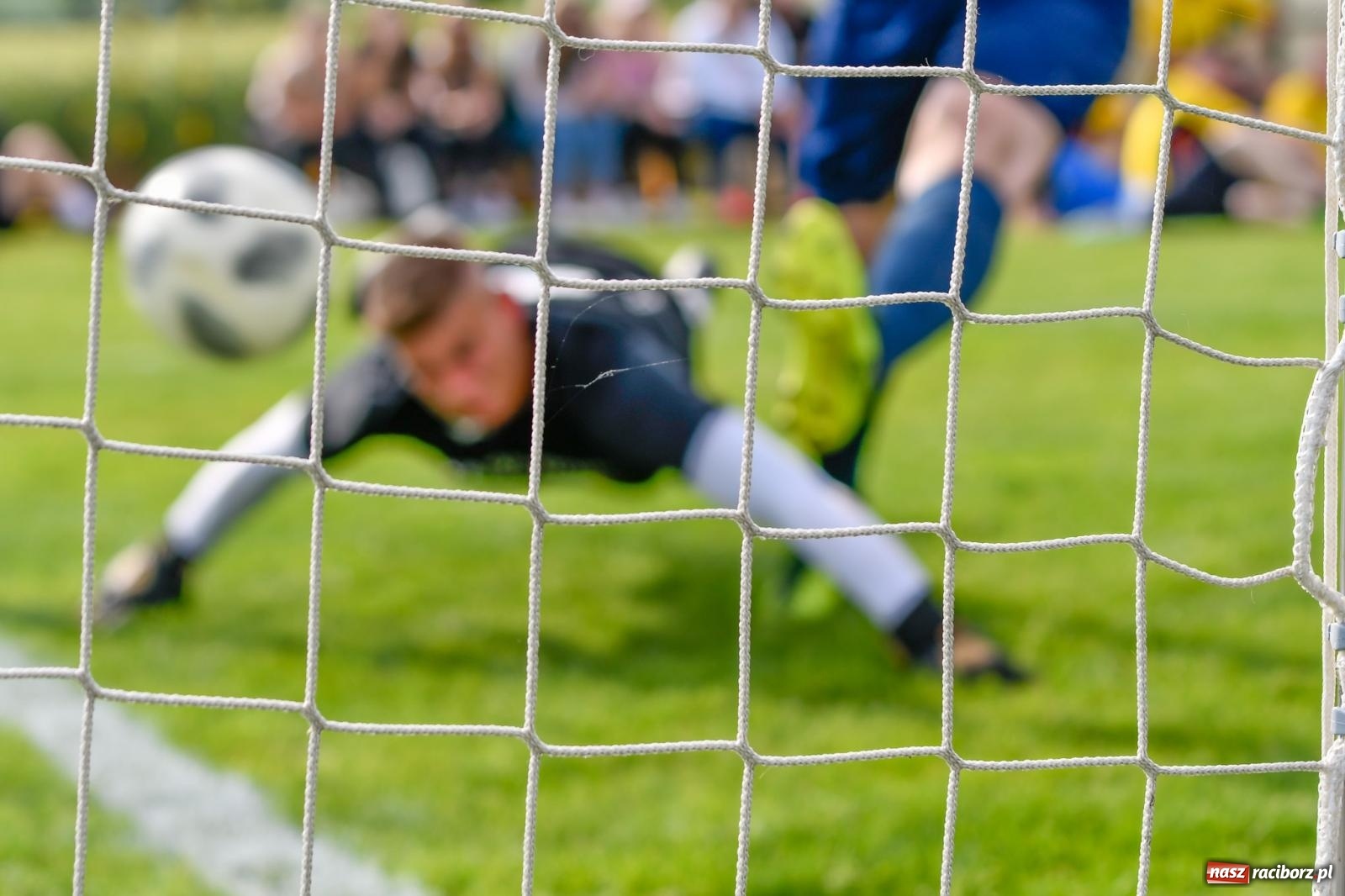 Zdjęcie w galerii na portalu naszraciborz.pl: Piłkarska rywalizacja dzikich drużyn w Borucinie [FOTO i WIDEO] wiadomości z regionu