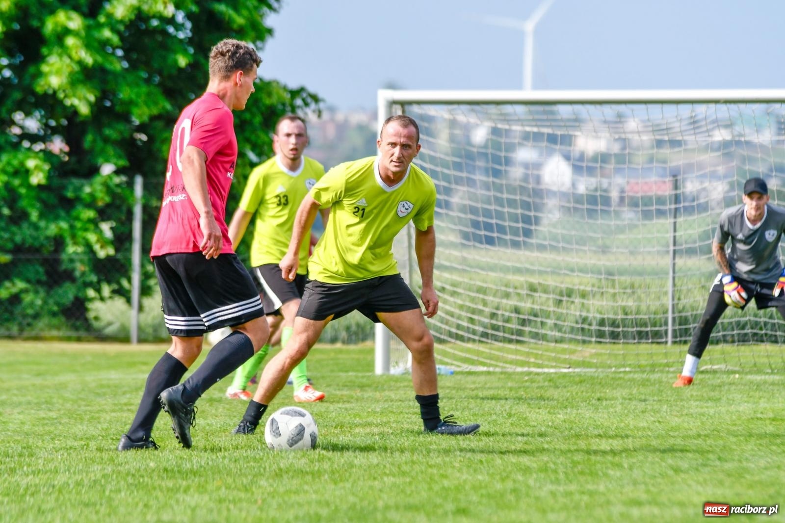 Zdjęcie w galerii na portalu naszraciborz.pl: Piłkarska rywalizacja dzikich drużyn w Borucinie [FOTO i WIDEO] wiadomości z regionu