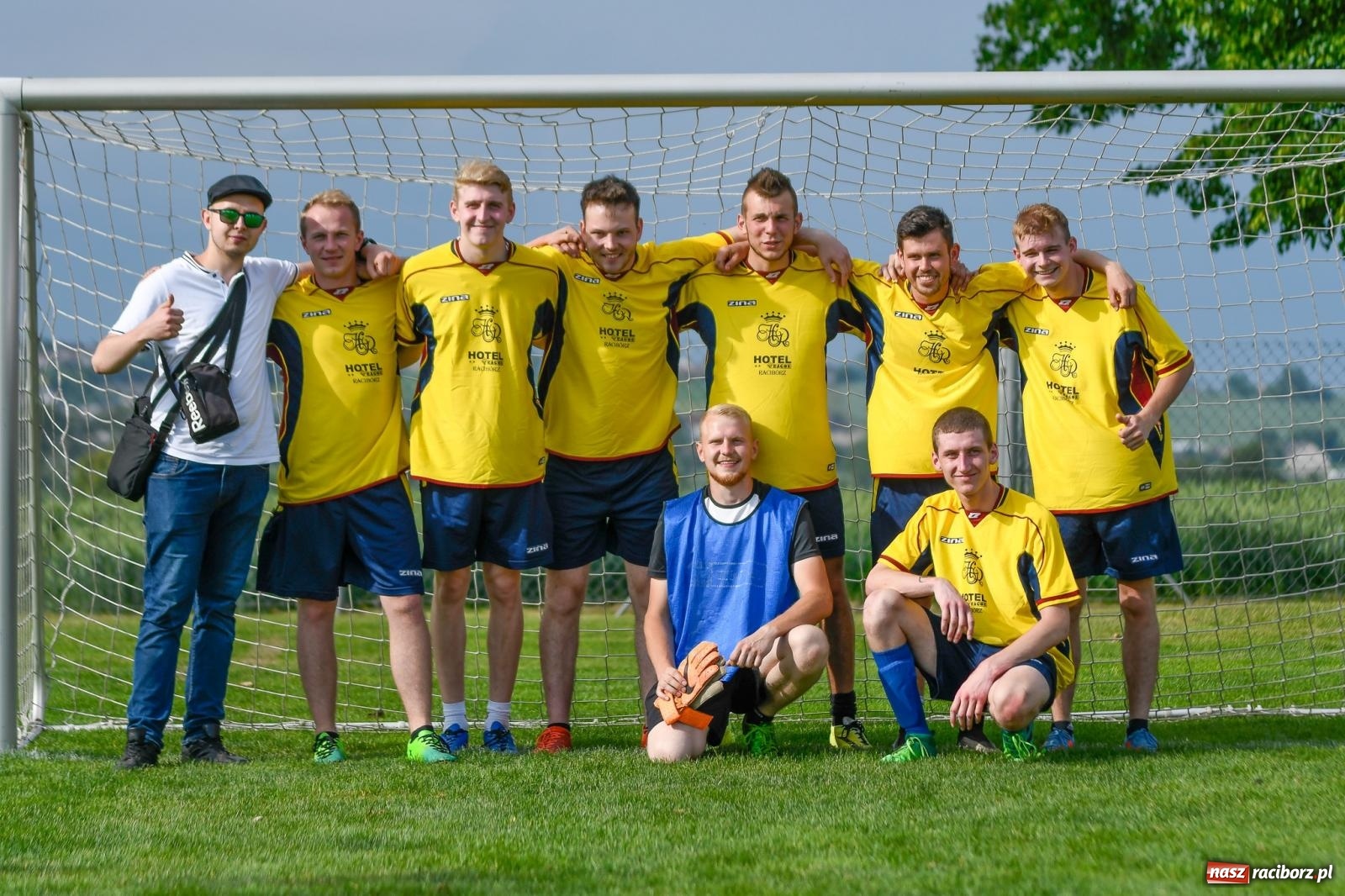 Zdjęcie w galerii na portalu naszraciborz.pl: Piłkarska rywalizacja dzikich drużyn w Borucinie [FOTO i WIDEO] wiadomości z regionu