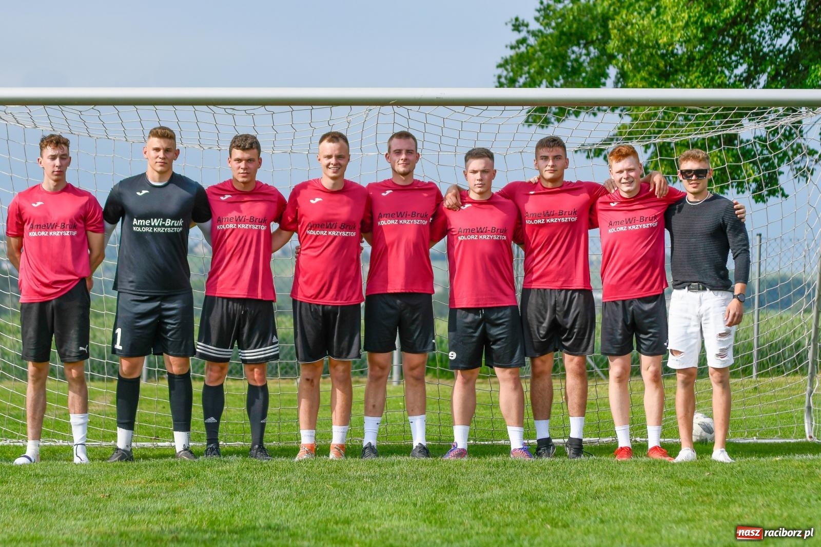 Zdjęcie w galerii na portalu naszraciborz.pl: Piłkarska rywalizacja dzikich drużyn w Borucinie [FOTO i WIDEO] wiadomości z regionu