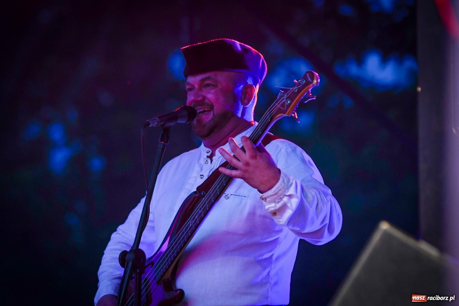 Zdjęcie w galerii na portalu naszraciborz.pl: Nędza szalała z Baciarami [FOTO i WIDEO] wiadomości z regionu