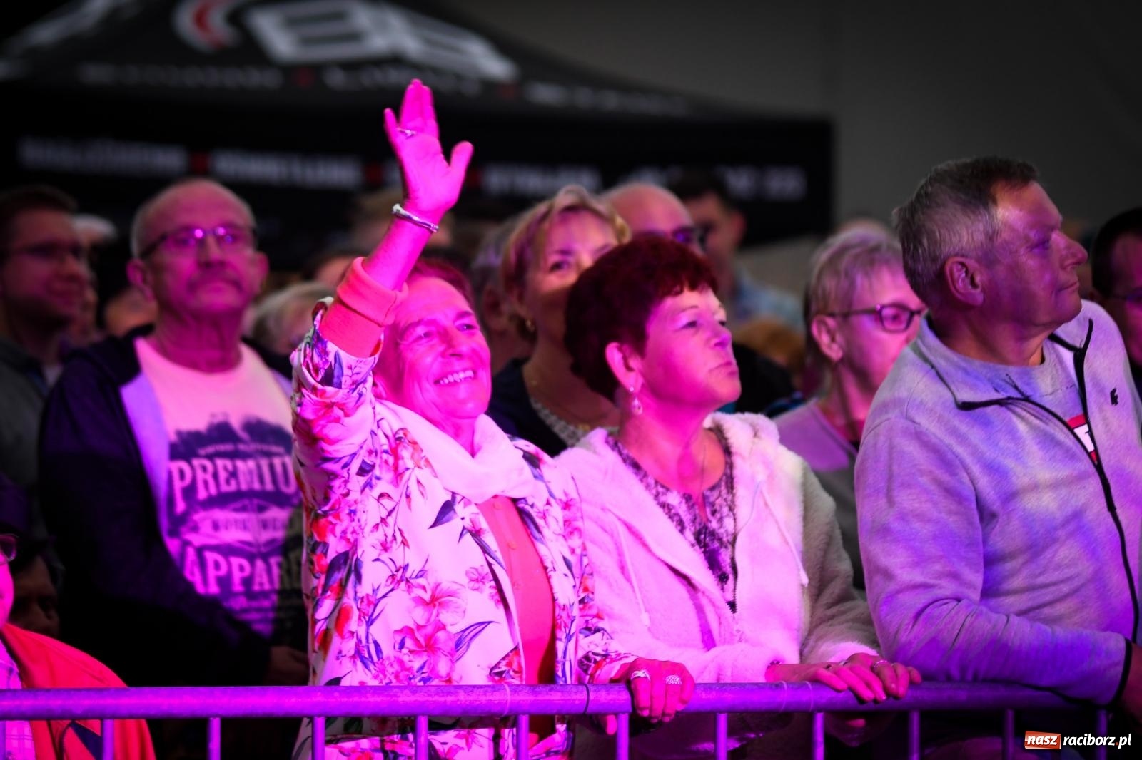 Zdjęcie w galerii na portalu naszraciborz.pl: Nędza szalała z Baciarami [FOTO i WIDEO] wiadomości z regionu