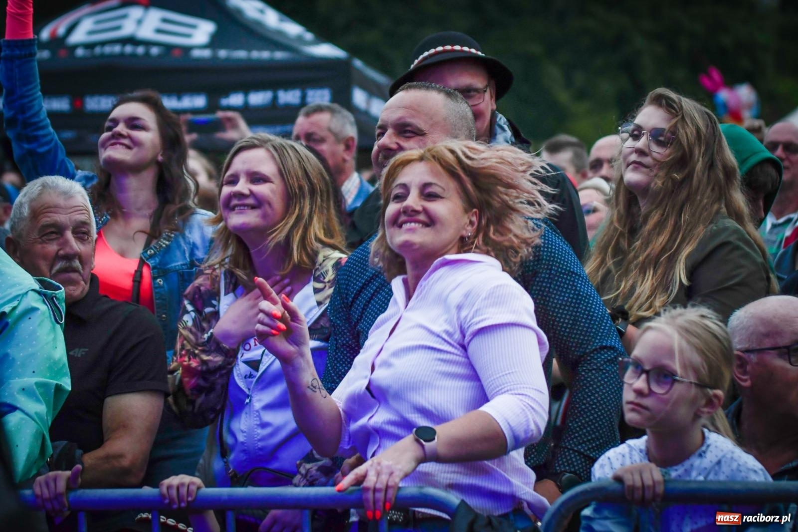Zdjęcie w galerii na portalu naszraciborz.pl: Nędza szalała z Baciarami [FOTO i WIDEO] wiadomości z regionu