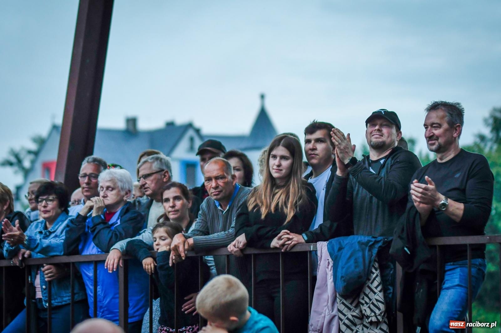 Zdjęcie w galerii na portalu naszraciborz.pl: Nędza szalała z Baciarami [FOTO i WIDEO] wiadomości z regionu