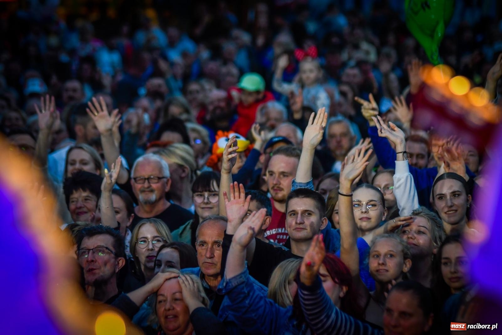 Zdjęcie w galerii na portalu naszraciborz.pl: Nędza szalała z Baciarami [FOTO i WIDEO] wiadomości z regionu