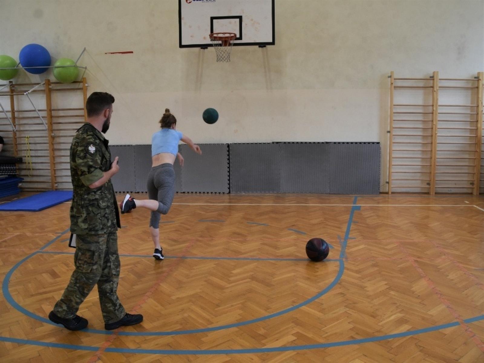 Zdjęcie w galerii na portalu naszraciborz.pl: I Drużynowe Zawody klas mundurowych o profilu Straży Granicznej wiadomości z regionu