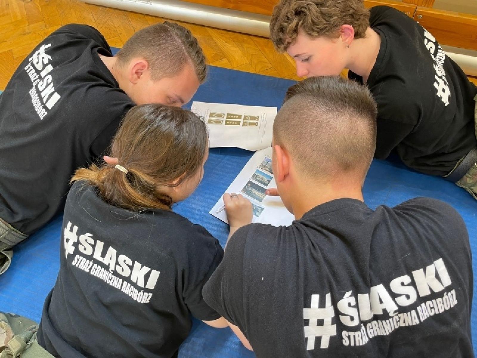 Zdjęcie w galerii na portalu naszraciborz.pl: I Drużynowe Zawody klas mundurowych o profilu Straży Granicznej wiadomości z regionu