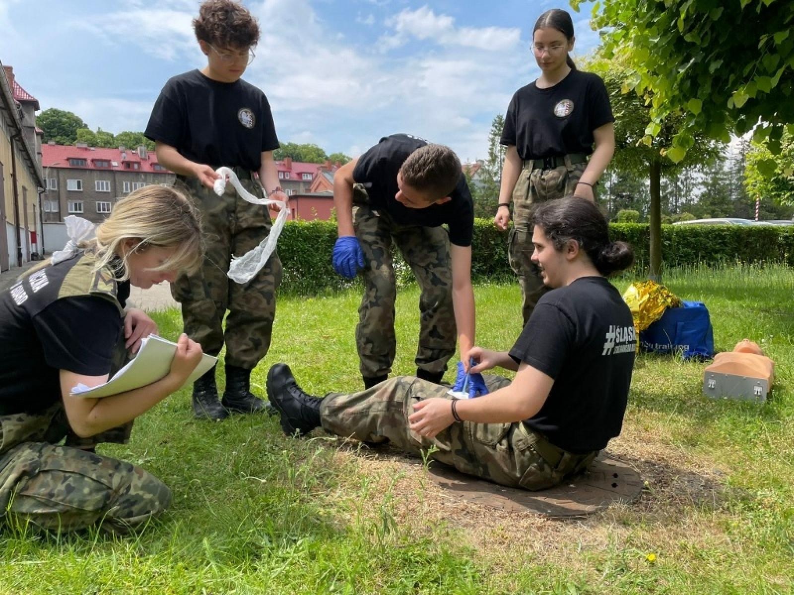 Zdjęcie w galerii na portalu naszraciborz.pl: I Drużynowe Zawody klas mundurowych o profilu Straży Granicznej wiadomości z regionu