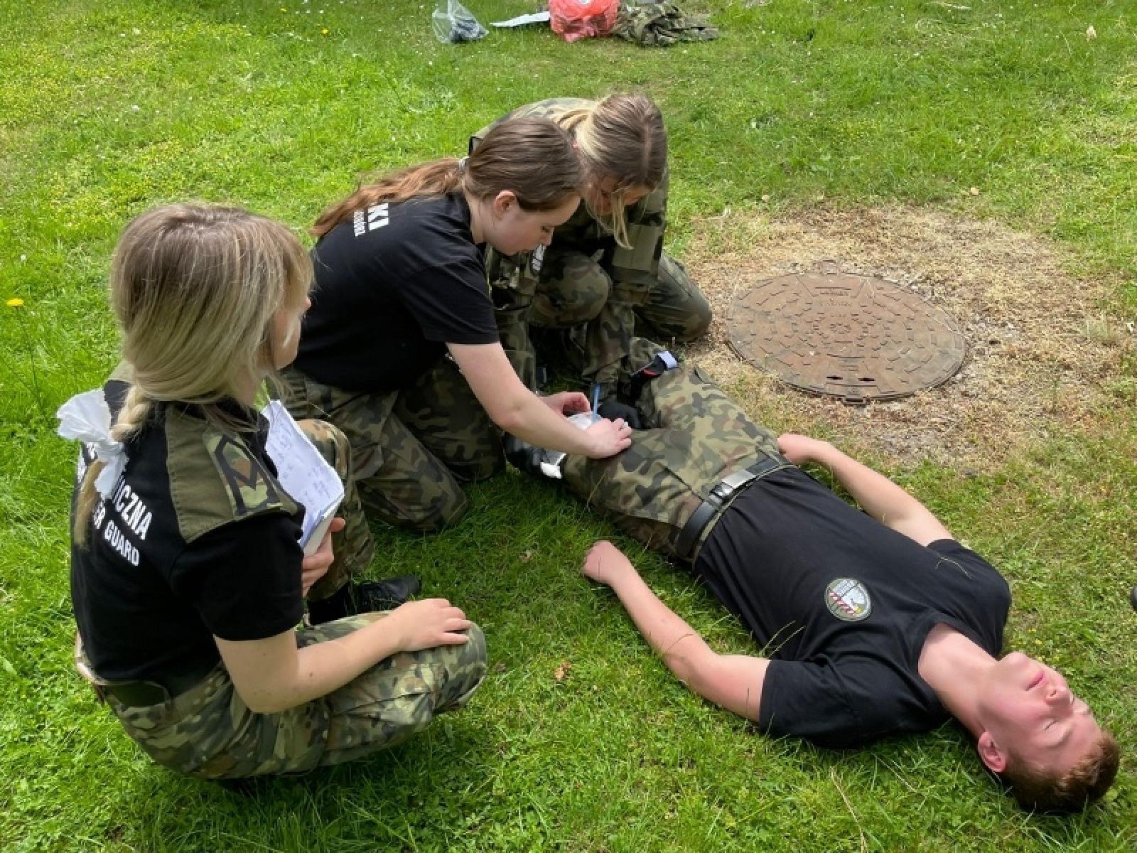 Zdjęcie w galerii na portalu naszraciborz.pl: I Drużynowe Zawody klas mundurowych o profilu Straży Granicznej wiadomości z regionu