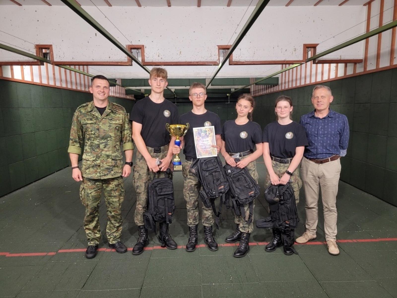 Zdjęcie w galerii na portalu naszraciborz.pl: I Drużynowe Zawody klas mundurowych o profilu Straży Granicznej wiadomości z regionu