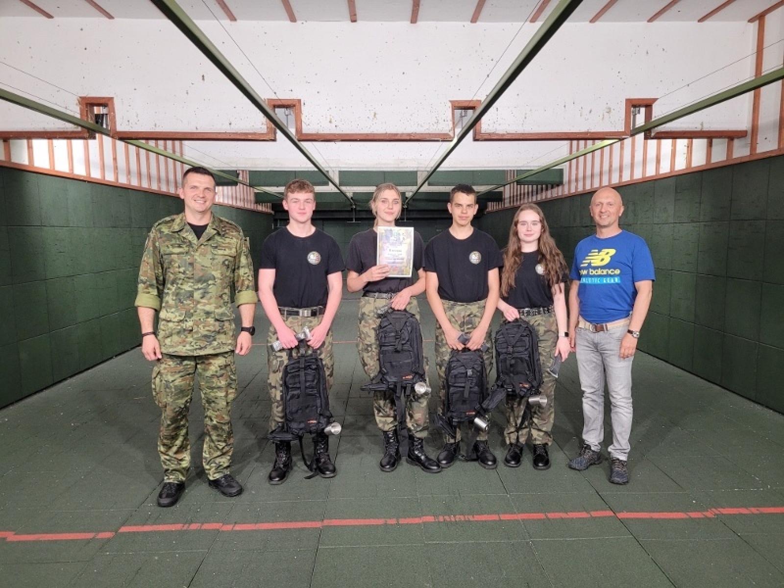 Zdjęcie w galerii na portalu naszraciborz.pl: I Drużynowe Zawody klas mundurowych o profilu Straży Granicznej wiadomości z regionu