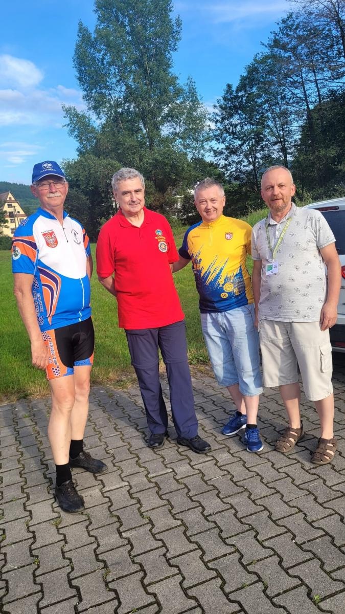 Zdjęcie w galerii na portalu naszraciborz.pl: Raciborzanie na zlocie przodowników turystyki kolarskiej wiadomości z regionu