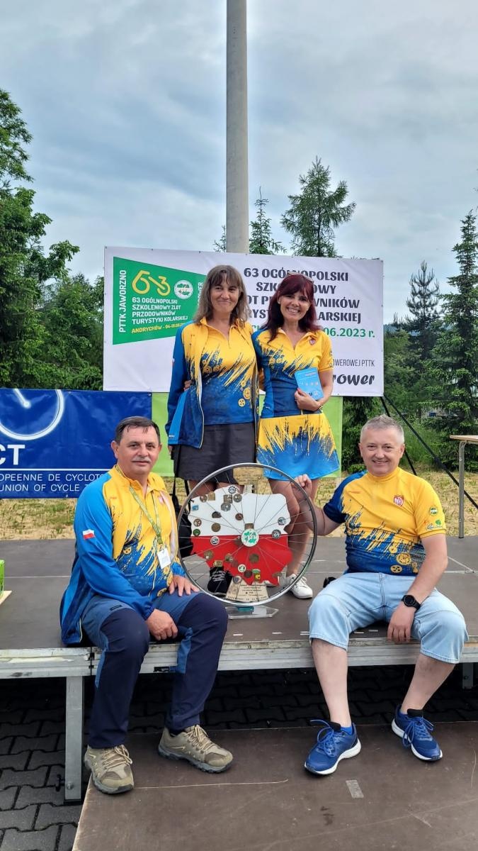 Zdjęcie w galerii na portalu naszraciborz.pl: Raciborzanie na zlocie przodowników turystyki kolarskiej wiadomości z regionu