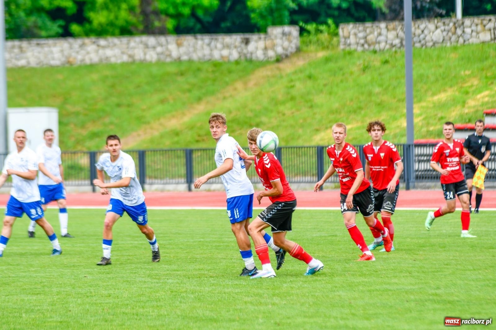 Zdjęcie w galerii na portalu naszraciborz.pl: Unia Racibórz porażką z Tychami żegna IV ligę wiadomości z regionu