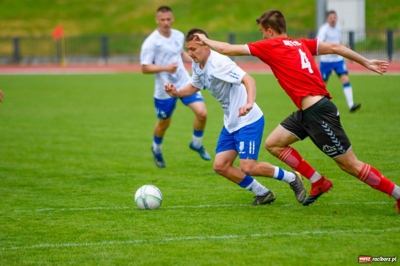 Zdjęcie w galerii na portalu naszraciborz.pl: Unia Racibórz porażką z Tychami żegna IV ligę wiadomości z regionu