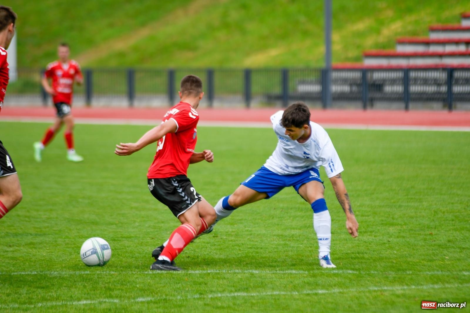 Zdjęcie w galerii na portalu naszraciborz.pl: Unia Racibórz porażką z Tychami żegna IV ligę wiadomości z regionu