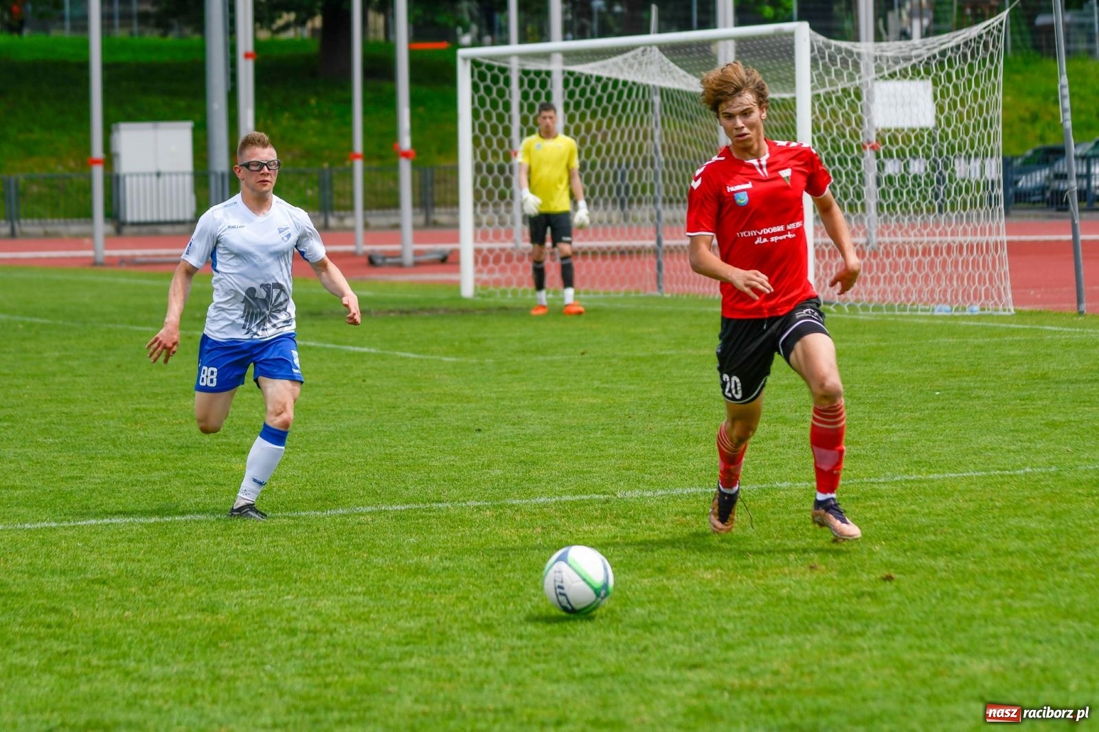 Zdjęcie w galerii na portalu naszraciborz.pl: Unia Racibórz porażką z Tychami żegna IV ligę wiadomości z regionu