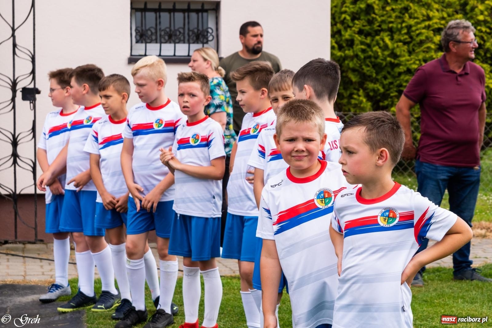 Zdjęcie w galerii na portalu naszraciborz.pl: O mistrzostwie zdecyduje ostatnia kolejka. Państwo Kubikowie z podziękowaniami [FOTO] wiadomości z regionu
