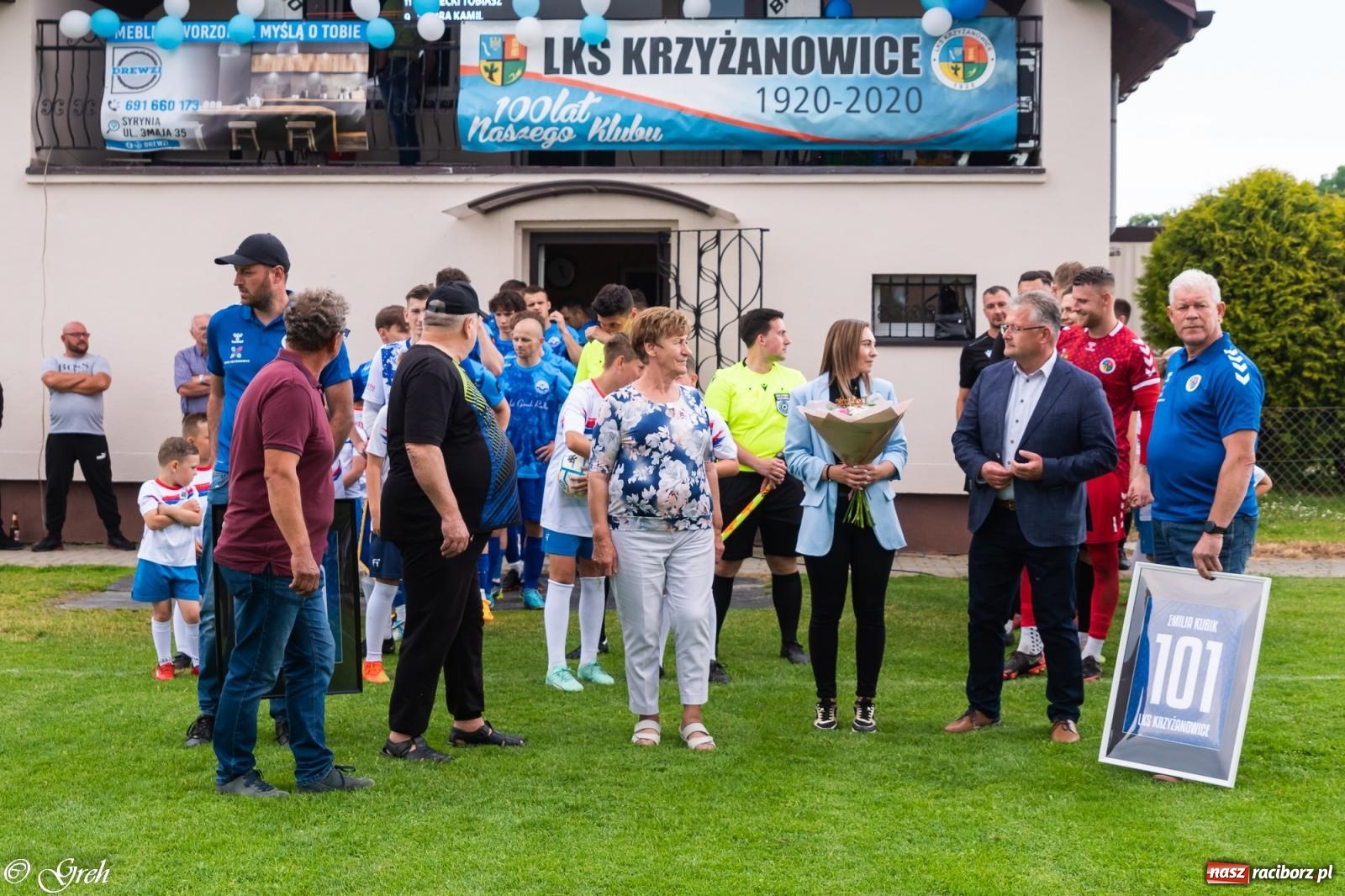 Zdjęcie w galerii na portalu naszraciborz.pl: O mistrzostwie zdecyduje ostatnia kolejka. Państwo Kubikowie z podziękowaniami [FOTO] wiadomości z regionu