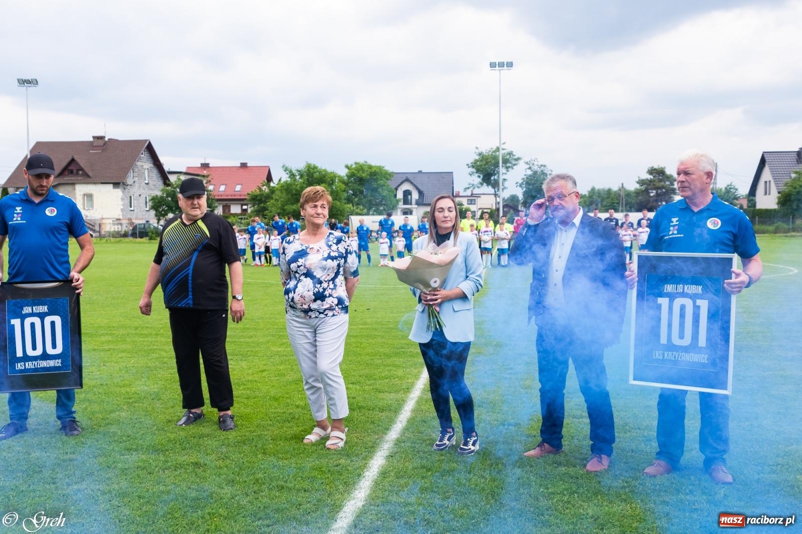 Zdjęcie w galerii na portalu naszraciborz.pl: O mistrzostwie zdecyduje ostatnia kolejka. Państwo Kubikowie z podziękowaniami [FOTO] wiadomości z regionu