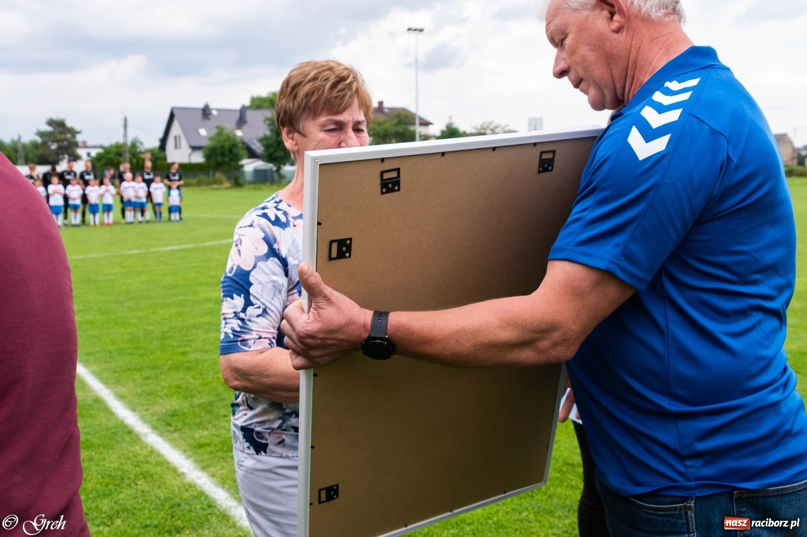 Zdjęcie w galerii na portalu naszraciborz.pl: O mistrzostwie zdecyduje ostatnia kolejka. Państwo Kubikowie z podziękowaniami [FOTO] wiadomości z regionu