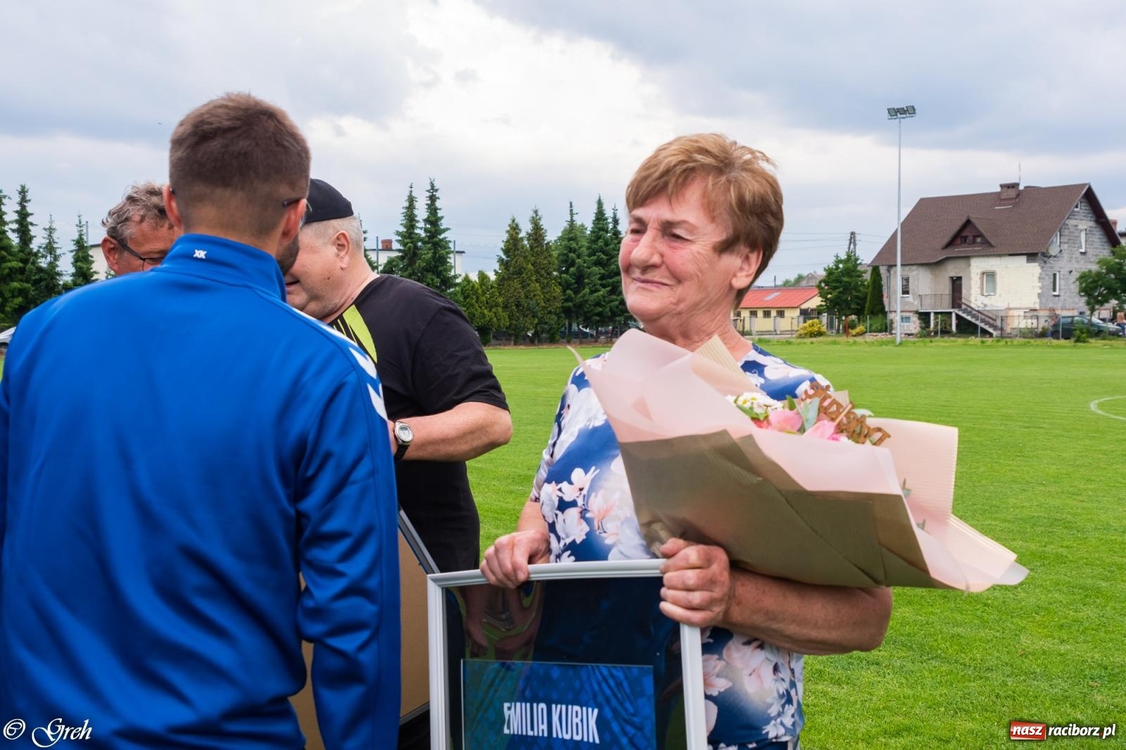 Zdjęcie w galerii na portalu naszraciborz.pl: O mistrzostwie zdecyduje ostatnia kolejka. Państwo Kubikowie z podziękowaniami [FOTO] wiadomości z regionu