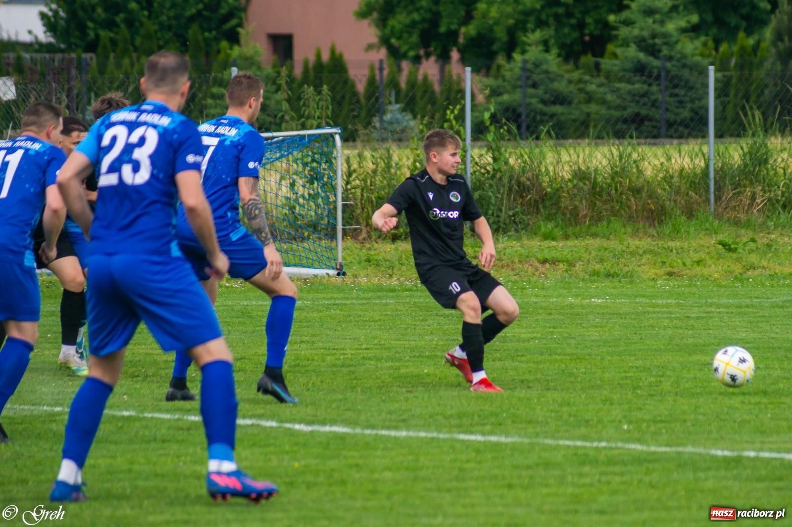 Zdjęcie w galerii na portalu naszraciborz.pl: O mistrzostwie zdecyduje ostatnia kolejka. Państwo Kubikowie z podziękowaniami [FOTO] wiadomości z regionu
