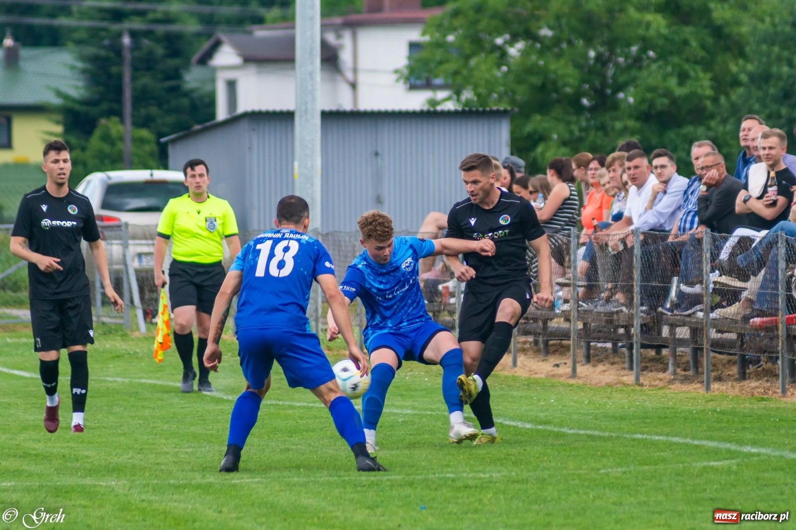 Zdjęcie w galerii na portalu naszraciborz.pl: O mistrzostwie zdecyduje ostatnia kolejka. Państwo Kubikowie z podziękowaniami [FOTO] wiadomości z regionu