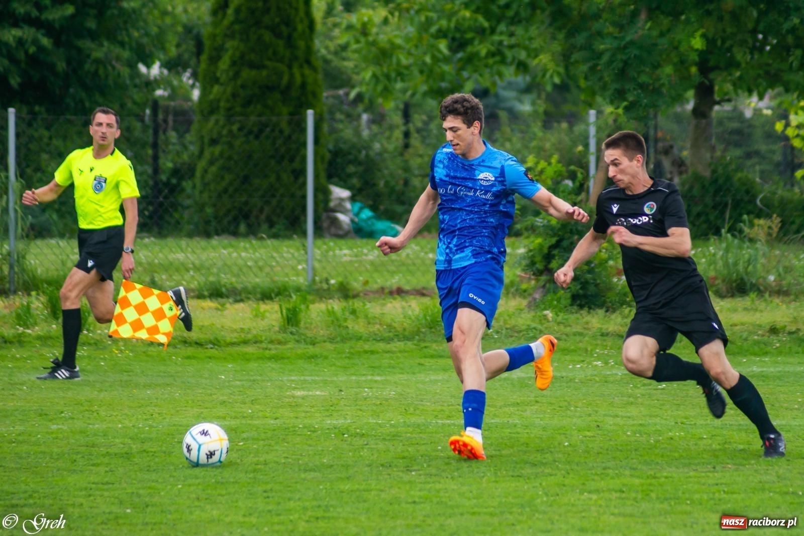 Zdjęcie w galerii na portalu naszraciborz.pl: O mistrzostwie zdecyduje ostatnia kolejka. Państwo Kubikowie z podziękowaniami [FOTO] wiadomości z regionu