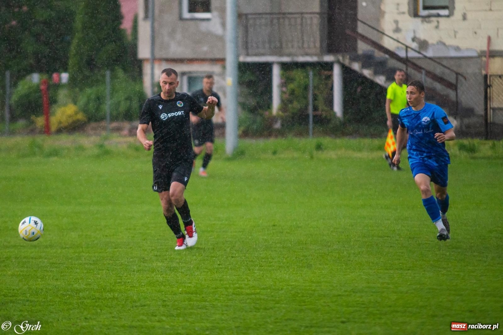 Zdjęcie w galerii na portalu naszraciborz.pl: O mistrzostwie zdecyduje ostatnia kolejka. Państwo Kubikowie z podziękowaniami [FOTO] wiadomości z regionu