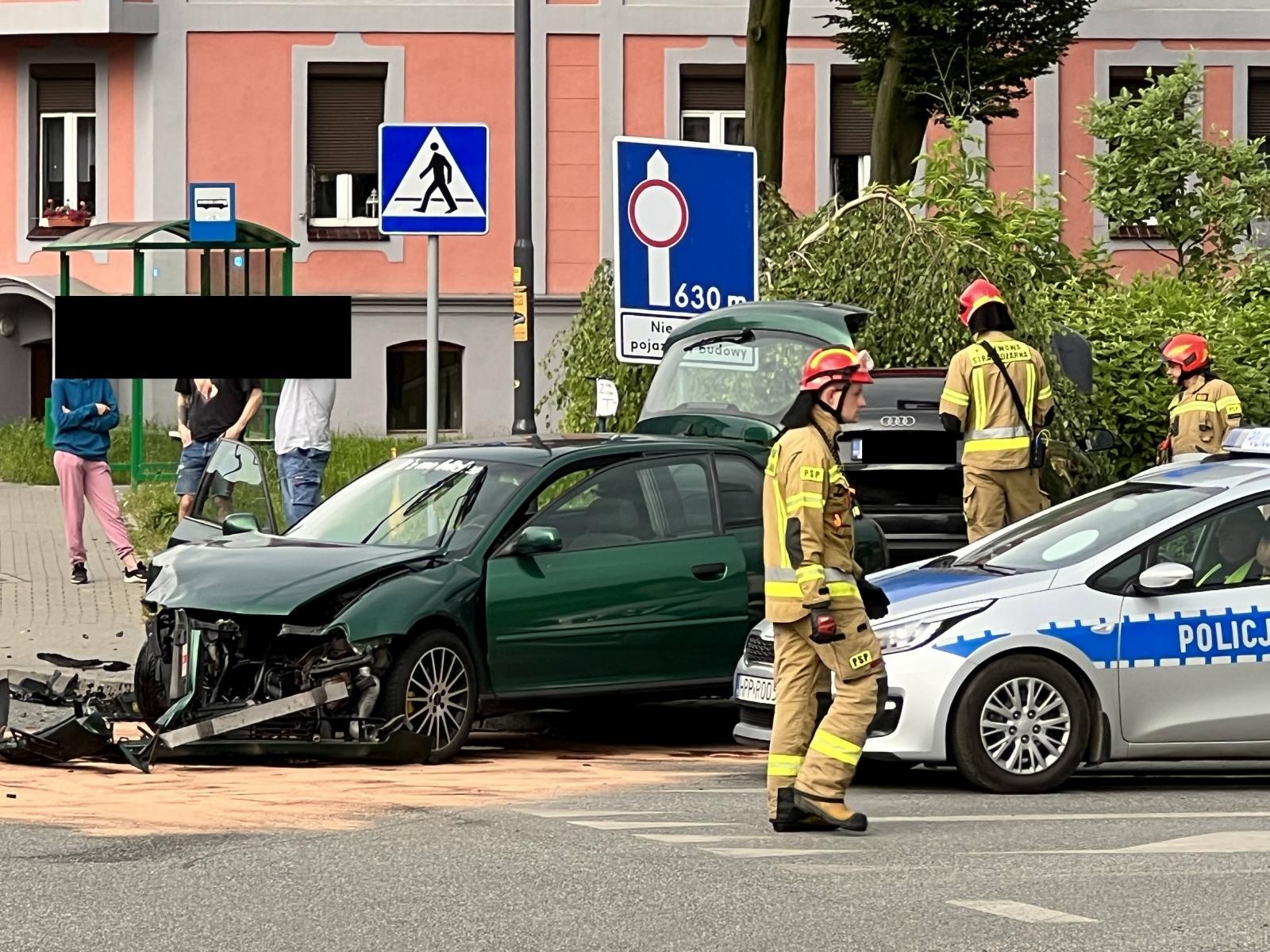 Zdjęcie w galerii na portalu naszraciborz.pl: Dwie osobówki marki Audi zderzyły się na Kościuszki-Eichendorffa wiadomości z regionu