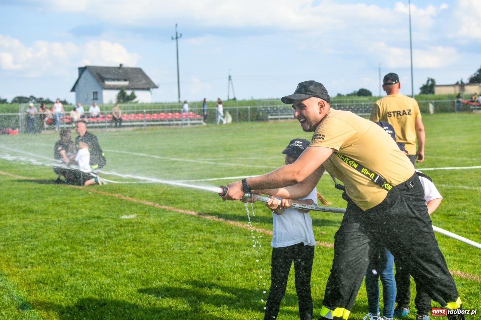 Zdjęcie w galerii na portalu naszraciborz.pl: OSP Krzanowice z Pucharem Burmistrza wiadomości z regionu