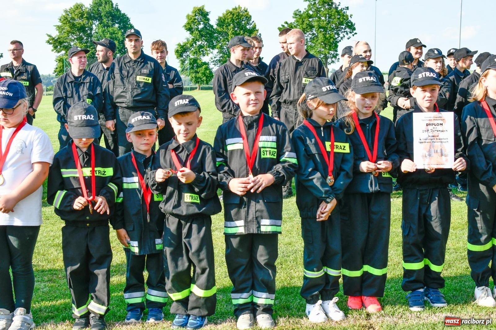 Zdjęcie w galerii na portalu naszraciborz.pl: OSP Krzanowice z Pucharem Burmistrza wiadomości z regionu