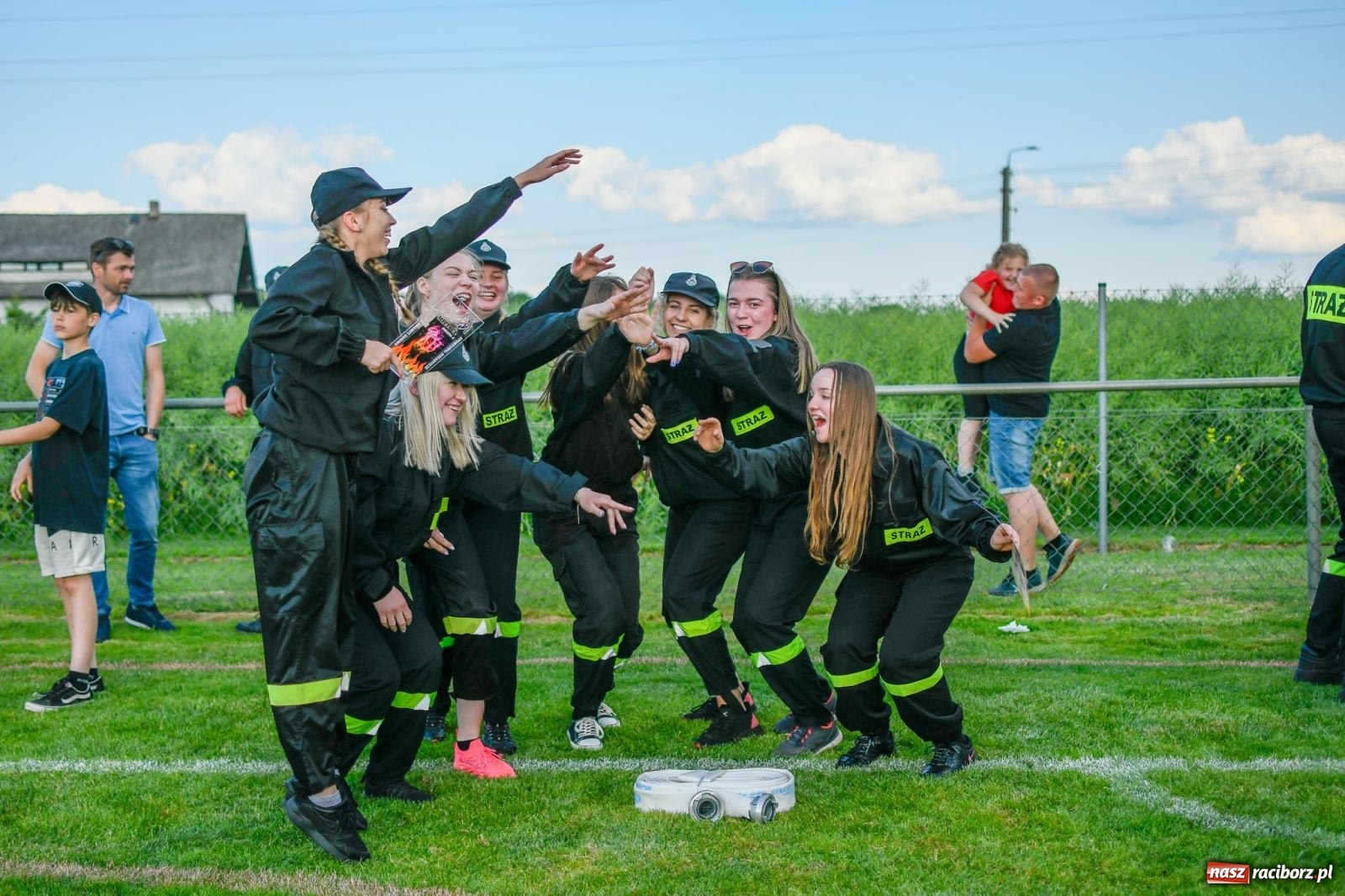 Zdjęcie w galerii na portalu naszraciborz.pl: OSP Krzanowice z Pucharem Burmistrza wiadomości z regionu