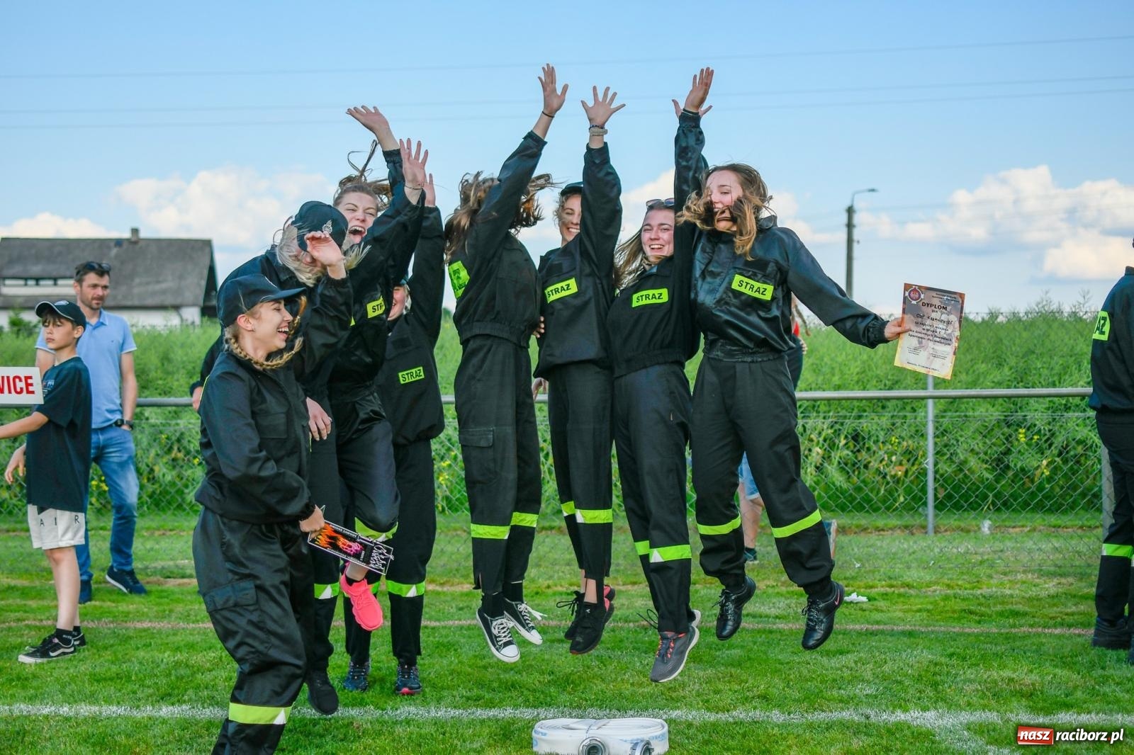 Zdjęcie w galerii na portalu naszraciborz.pl: OSP Krzanowice z Pucharem Burmistrza wiadomości z regionu