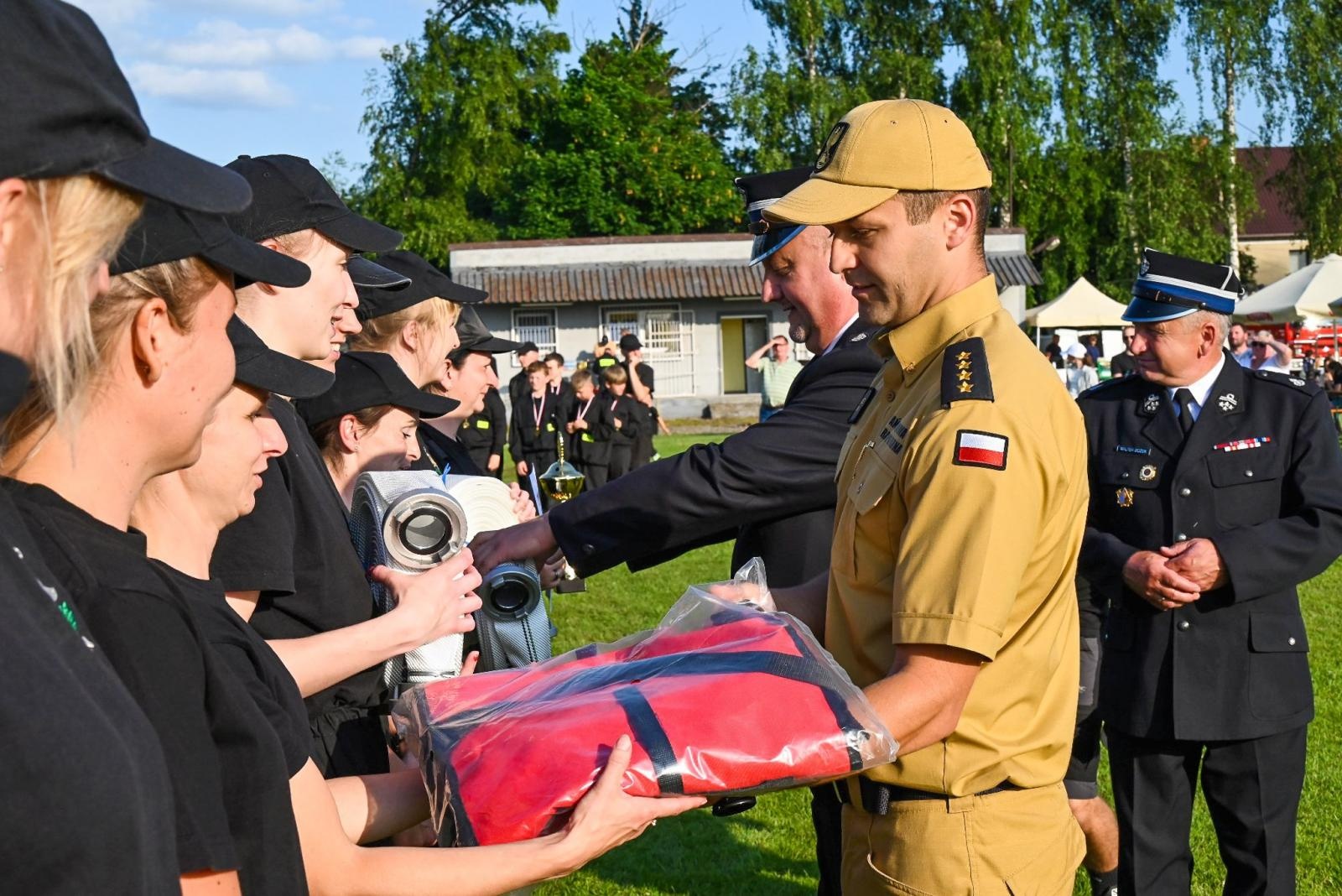 Zdjęcie w galerii na portalu naszraciborz.pl: Rudyszwałd na strażackim tronie w gminie Krzyżanowice wiadomości z regionu