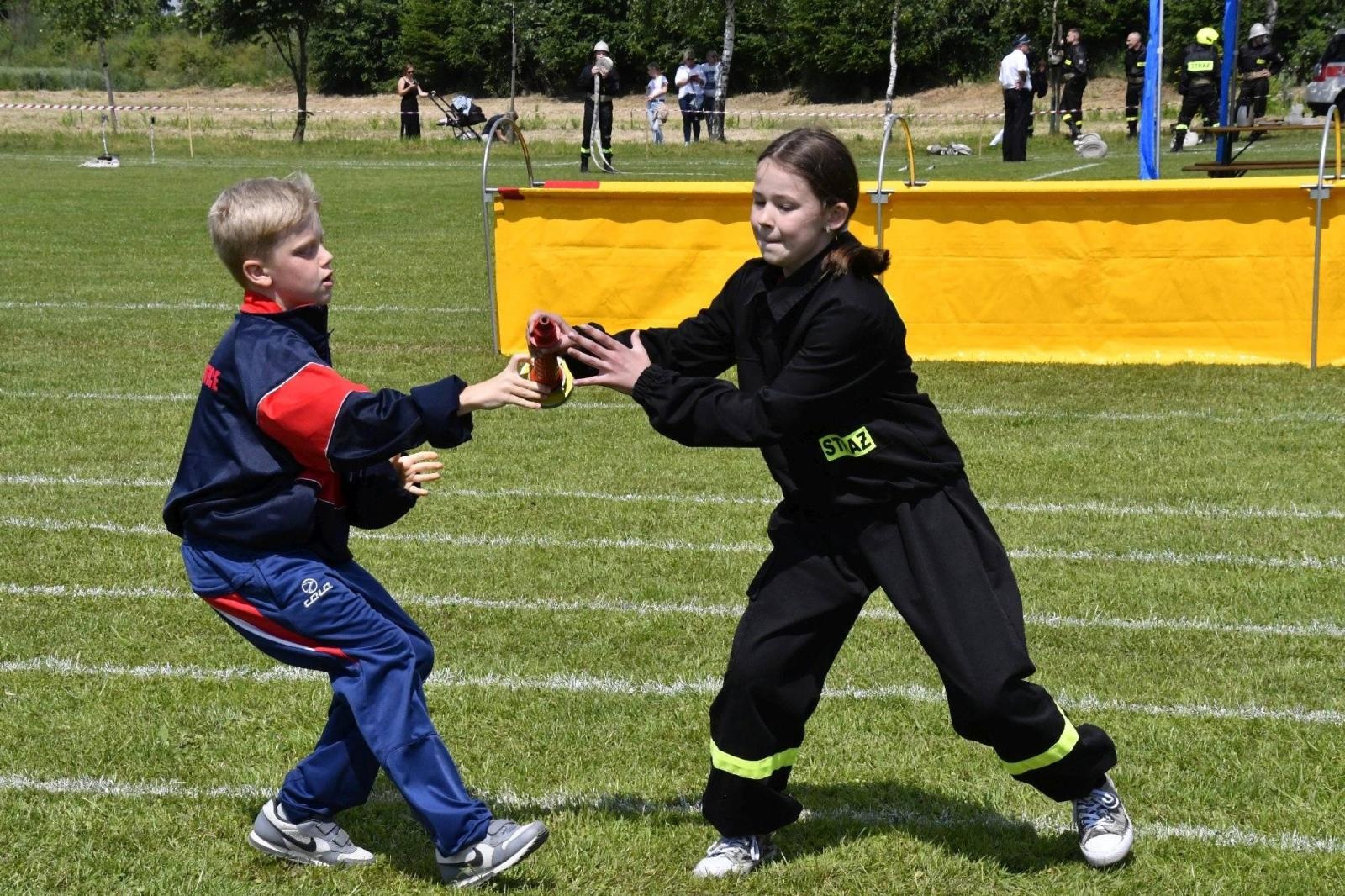 Zdjęcie w galerii na portalu naszraciborz.pl: Rudyszwałd na strażackim tronie w gminie Krzyżanowice wiadomości z regionu