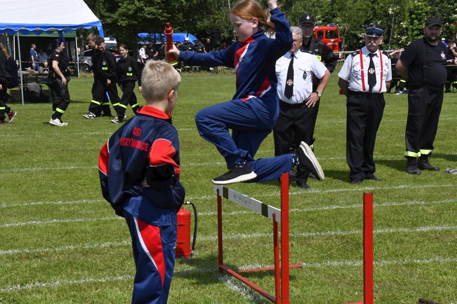 Zdjęcie w galerii na portalu naszraciborz.pl: Rudyszwałd na strażackim tronie w gminie Krzyżanowice wiadomości z regionu